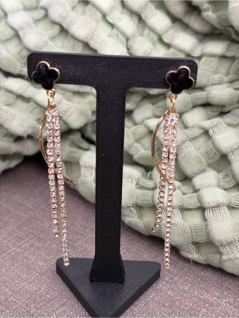 Black Quatrefoil Rhinestone Tassel Drop Earrings Gold Tone